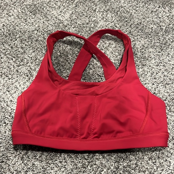 Lululemon running shorts & sports bra - Picture 11 of 14